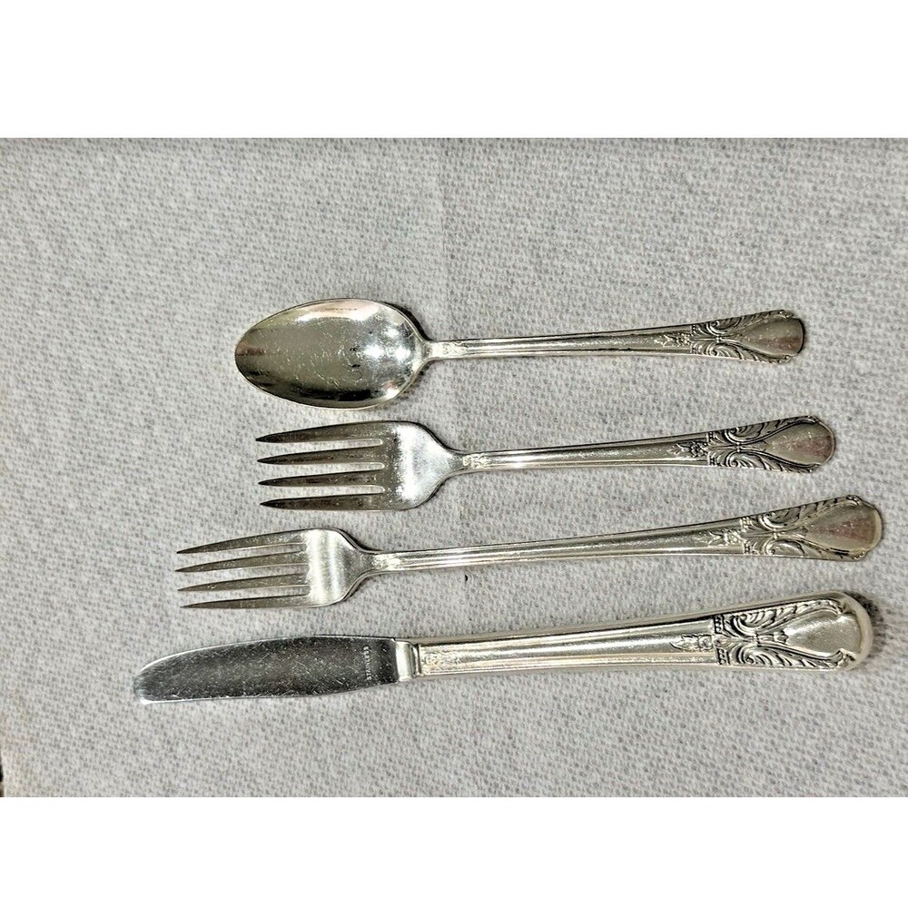 Wm Rogers Avalon Cabin Silverplate Flatware Set 4pc Knife Fork Spoon 1940s - Picture 6 of 16